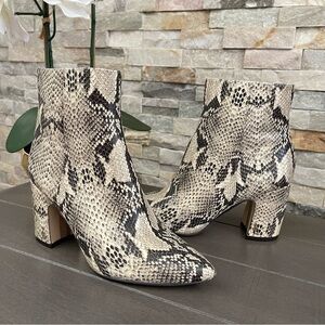 NWOB Sam Edelman Hilty Snake Print Booties